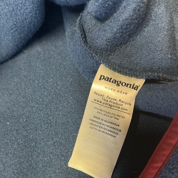 Patagonia Gray and Red Lightweight Shirt Jacket - Picture 9 of 13